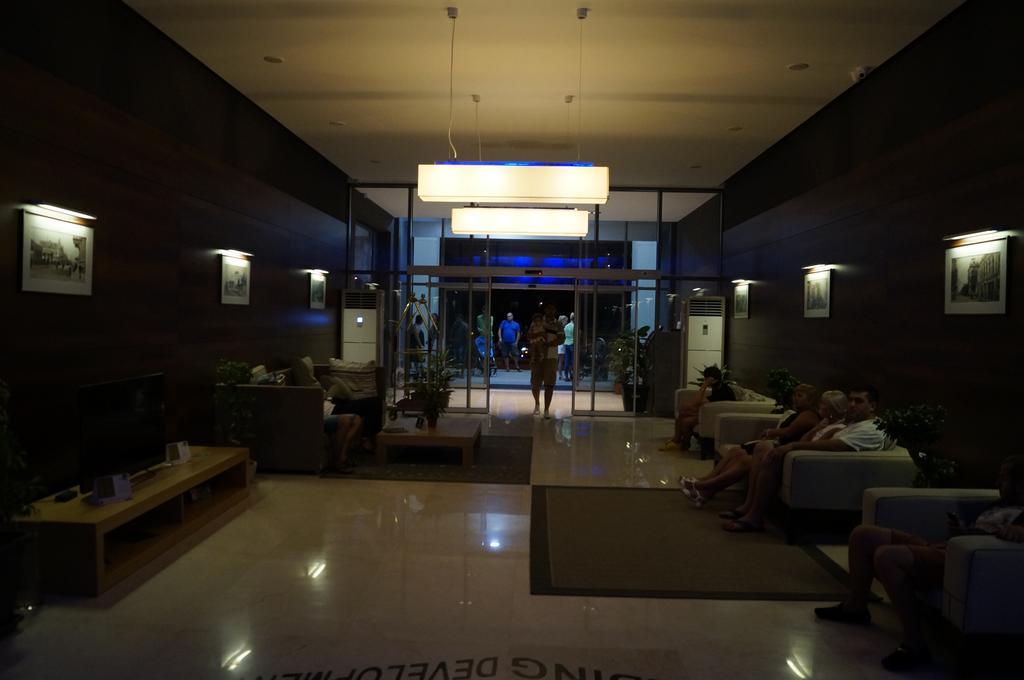 White Sail Apartments Batumi Eksteriør billede